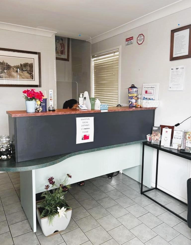 Downs Motel Toowoomba Esterno foto