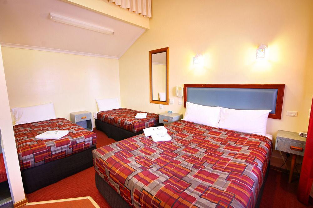 Downs Motel Toowoomba Esterno foto