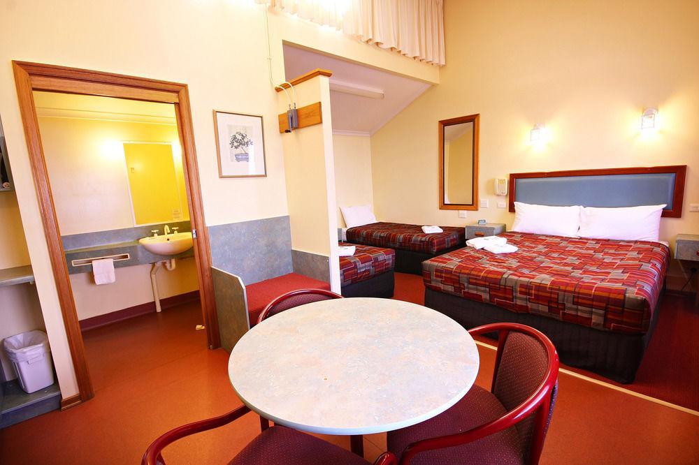 Downs Motel Toowoomba Esterno foto