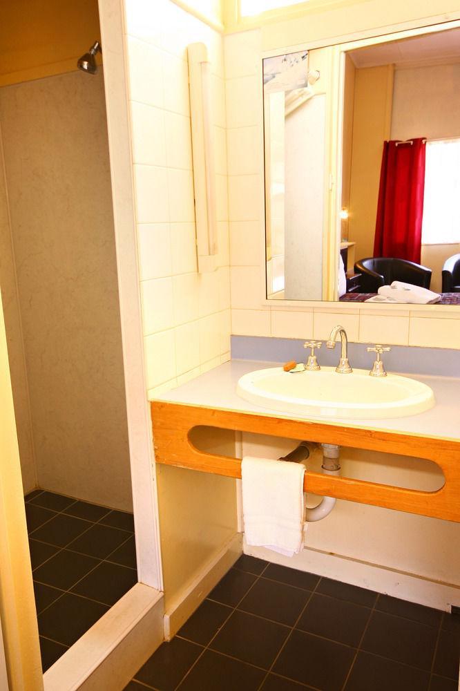 Downs Motel Toowoomba Esterno foto