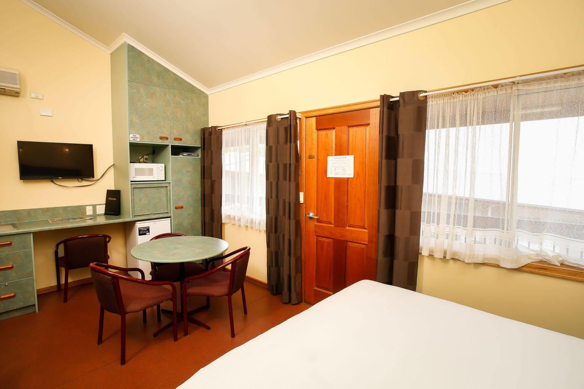 Downs Motel Toowoomba Esterno foto