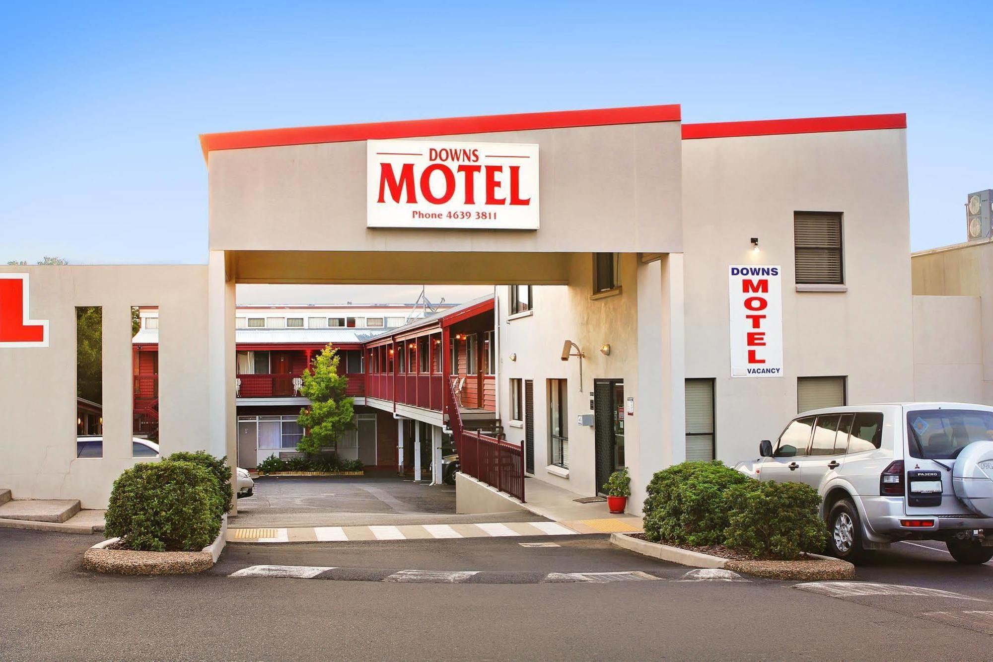 Downs Motel Toowoomba Esterno foto