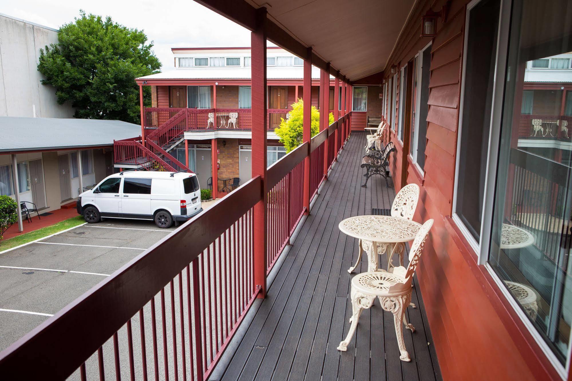 Downs Motel Toowoomba Esterno foto